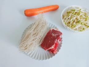 选择最嫩的牛肉来炒着吃。