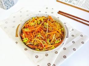 豆芽脆爽可口。