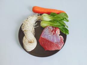 今天准备的是手擀面，筋道爽滑！