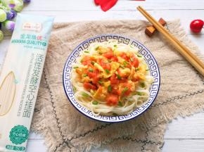 浇上炒好的西红柿鸡蛋。