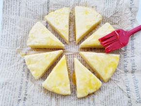 表面刷一层蛋液，