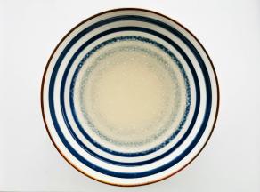 过凉泡入凉开水中。