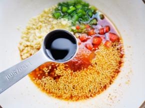 再加2勺生抽