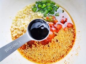 1勺蚝油，