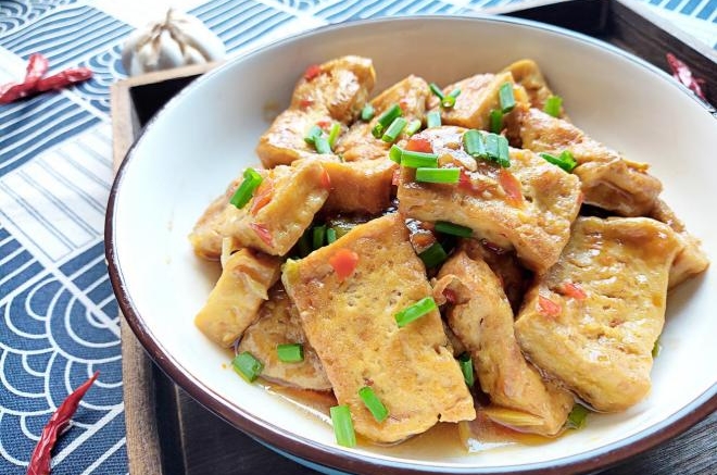 剁椒烧煎豆腐的家常做法_剁椒烧煎豆腐的做法-味游美食网