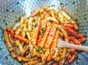 火腿肠来一勺。