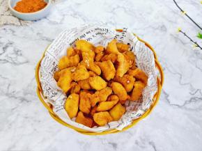 在家自己做，简单又方便！油炸的外酥里嫩哦！