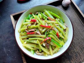 最后起锅装盘。