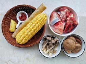 准备好所有食材。