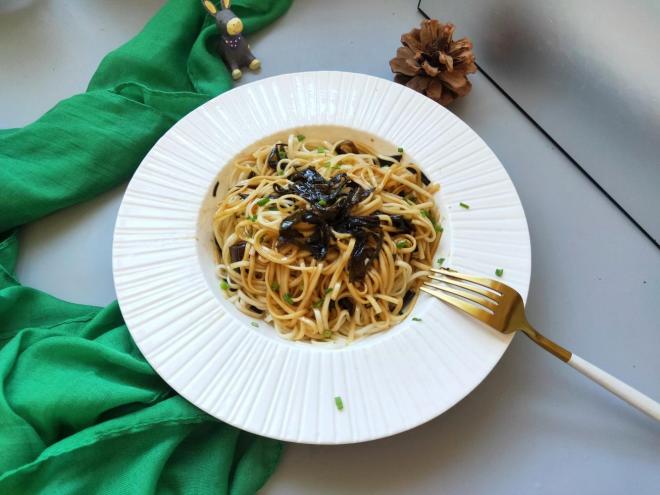 百吃不厌，葱油拌面一学就会