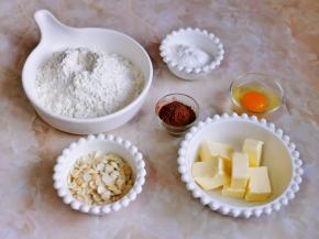 准备食材并称重。