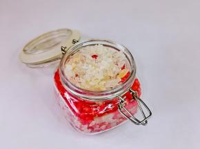 最后再放上一层冰糖。