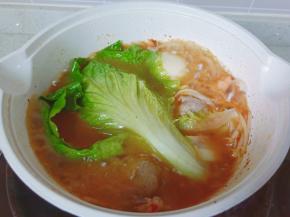 起锅之前放生菜烫10秒钟就可以。