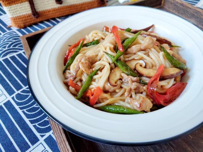 四季豆香菇肉丝炒粉