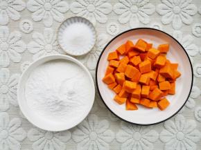 准备好所有食材。