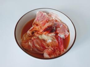 加半勺十三香。