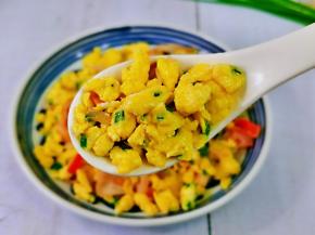 一口一勺太好吃了。