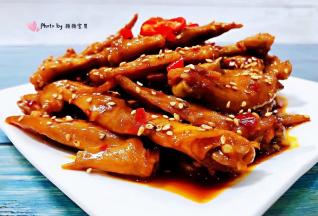鸡翅尖营养价值也非常丰富经常食用对身体有益