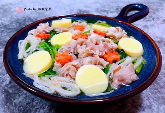 肥羊菠菜金针菇豆腐汤