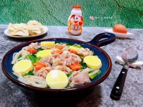 搭配三鲜水饺、鸡蛋一起吃超级完美