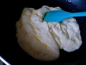 翻炒至融化，与黄油充分融合