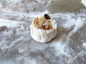 然后整下形，一个小烧卖就好了。