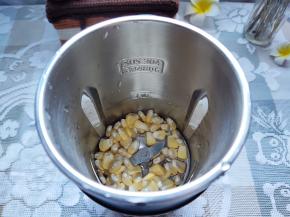 加入水。选玉米汁功能。