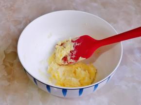 充分搅拌均匀。