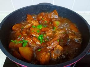 出锅前撒点葱花就可以关火了！