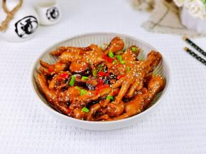 香菇吸收了酱汁太好吃了。