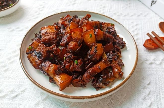 梅干菜烧五花肉