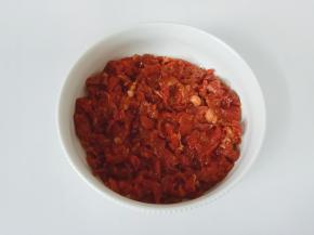 芝麻油一勺锁住牛肉的水份。