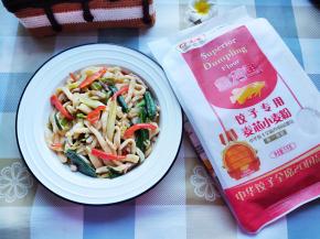 Q弹咸香的炒剪刀面就好了。