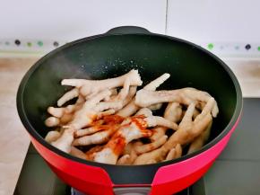 小火翻炒均匀。