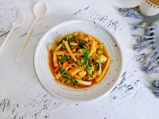 秀珍菇鸡蛋炒年糕