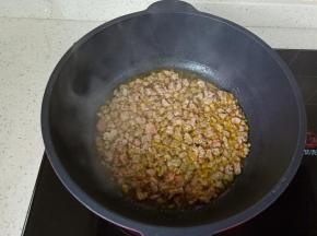 大火爆炒到牛肉变色。