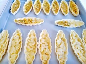 杏仁片与坚果可以换成其他口味的食材。