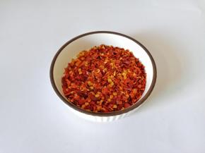 爱吃辣的朋友可以放一点辣椒粉。