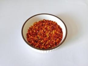 爱吃辣的朋友可以放一点辣椒粉。