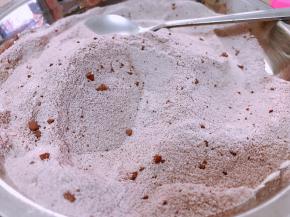 奶粉和可可粉混合均匀，有一些细小的颗粒没太大关系