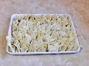 依次包好，我包的比较多，吃不完可以速冻。