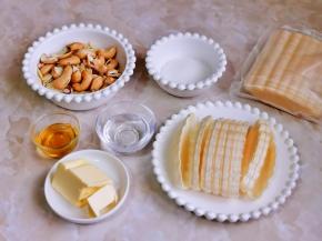 准备食材并称重。