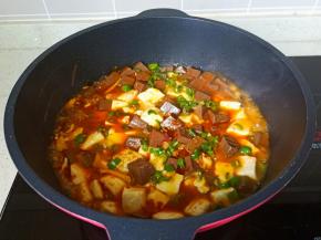 加一点点鸡精提鲜即可出锅。