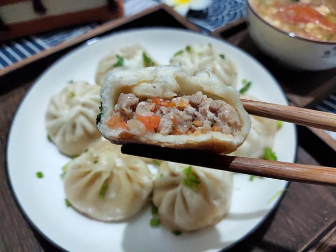 泡菜猪肉生煎包