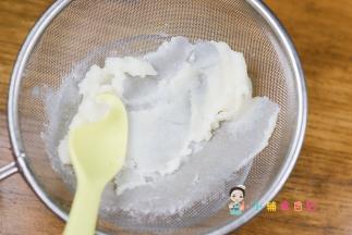 用筛子过筛这样才更细腻好挤这个一定不能省略