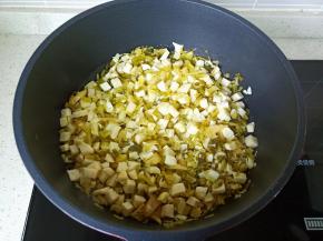 大火翻炒均匀。