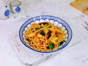 盛出装盘洒上葱花。