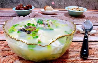 调好的鱼汤满屋飘香好诱人