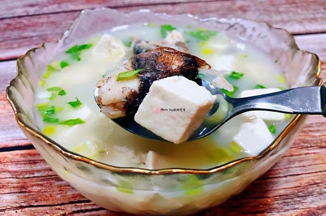 黑鱼豆腐汤