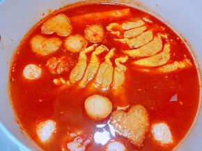 再加入蛋饺煮开